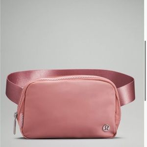 NWT  💖 LuLulemon everywhere belt bag 💖